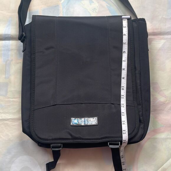 Club Wyndham Black Padded Laptop Messenger Shoulder Black Bag Travel Tote New - Picture 2 of 10